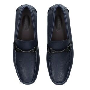 Ferragamo Grandprix driver Pebble Leather Dress Loafer. Blue color.